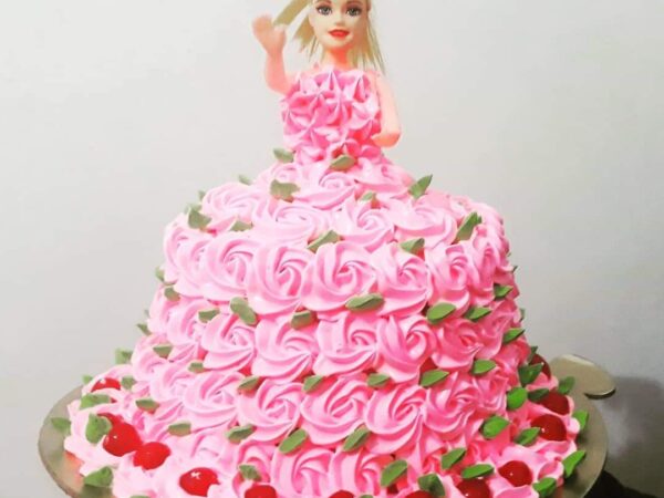Doll Cake Strawberry
