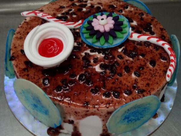 Rakhi Blueberry Cake, Free Rakhi