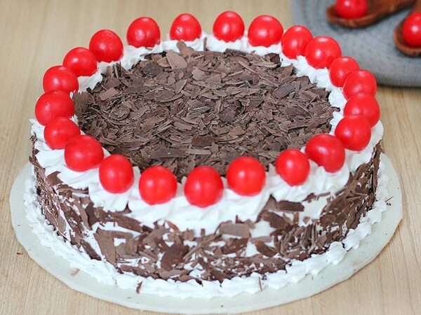 Chocolicious Black Forest Cake 0.5 kg
