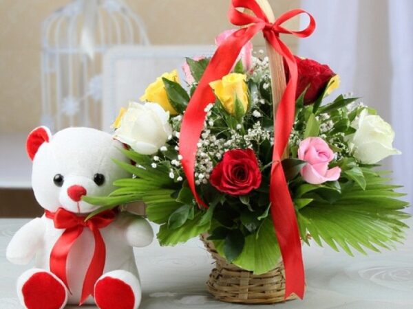 Lovely Roses & Teddy Bear Combo