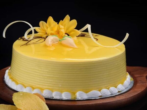 Fresh Baked Eggless Mango Cake