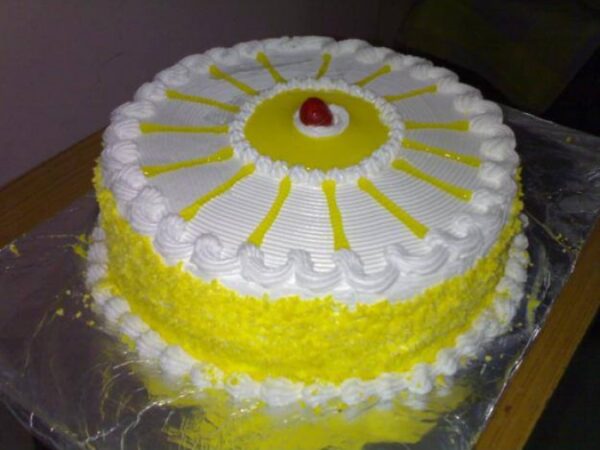 Pineapple Glazed Cake 1 Kg