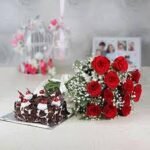 Bunch of 12 Red Roses with Half Kg Round Black Forest Cake