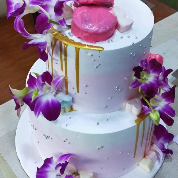 Orchid Vanilla Cake in Asansol